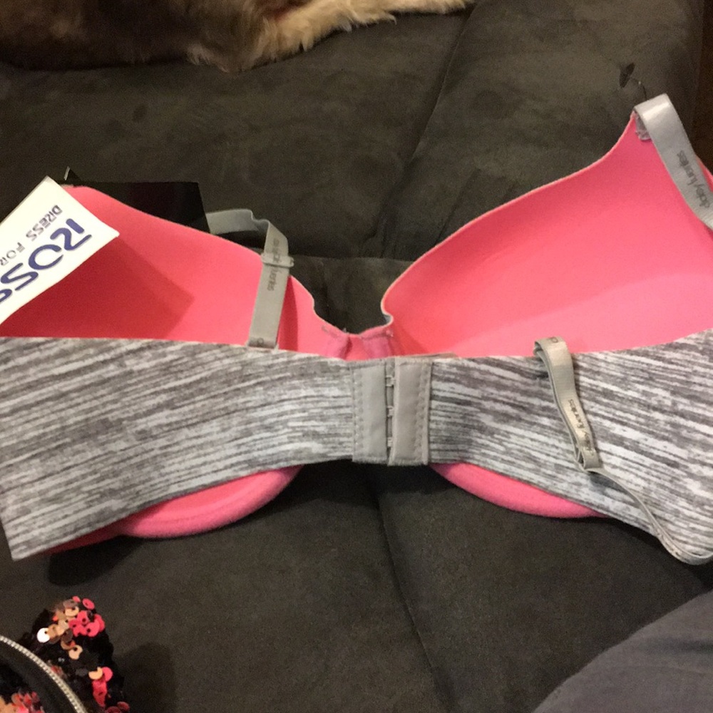 Bras - Picture 2 of 3